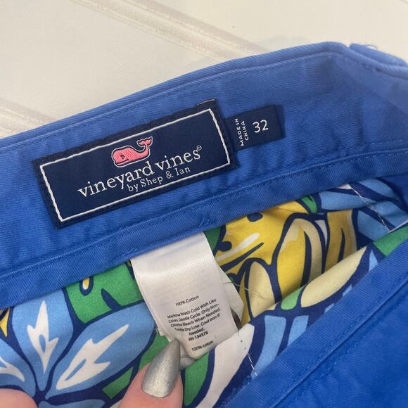 Vineyard Vines Men’s Blue Whale Embroidered Breaker Shorts Size 32 - Picture 3 of 4